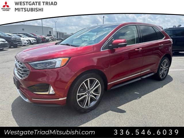 Used 2019 Ford Edge Titanium w/ Equipment Group 301A FWD image 3