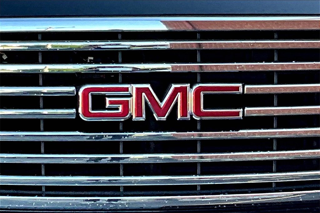 Used 2018 GMC Yukon XL SLT w/ Premium Edition image 12