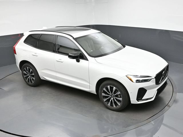 Used 2024 Volvo XC60 B5 Plus w/ Protection Package Premier AWD/4WD image 18