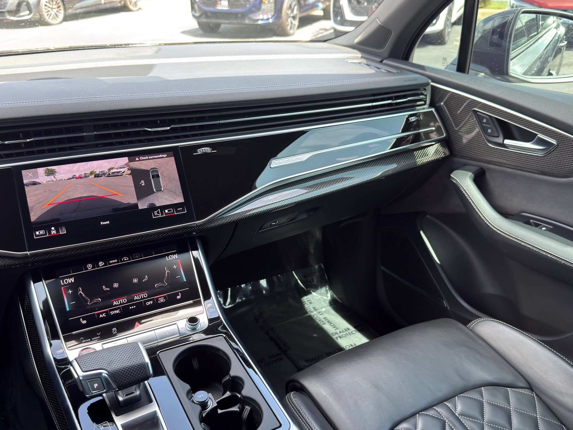 Used 2024 Audi SQ7 Premium Plus w/ Carbon Package AWD/4WD image 29