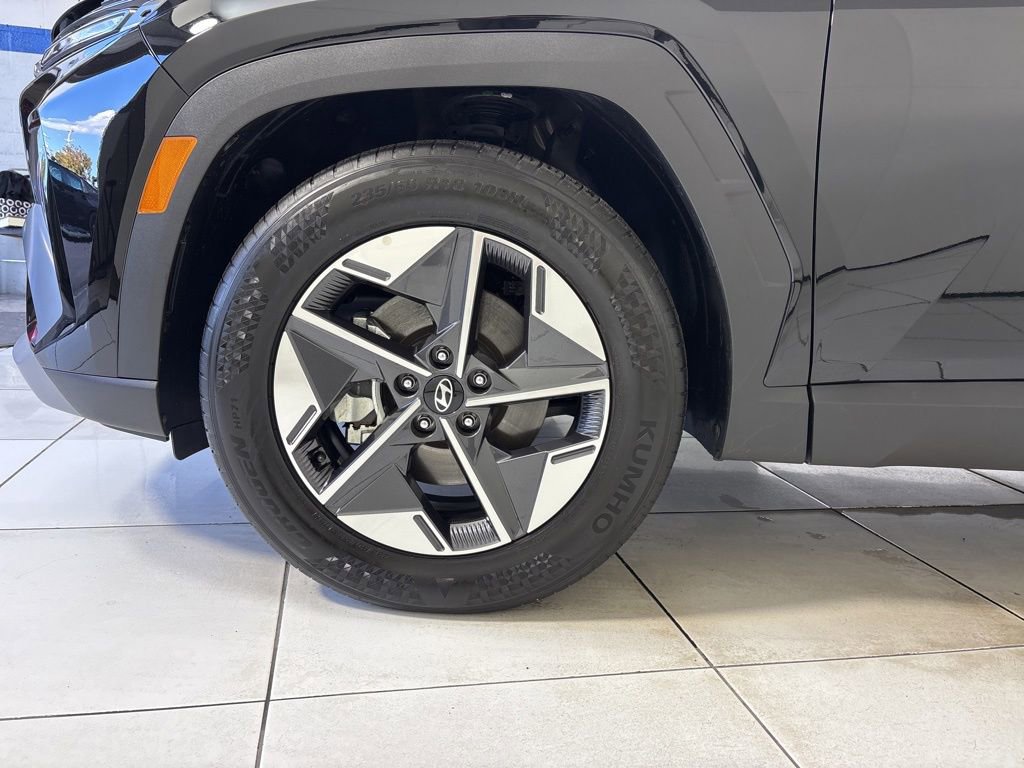 Certified 2025 Hyundai Tucson SEL FWD image 9