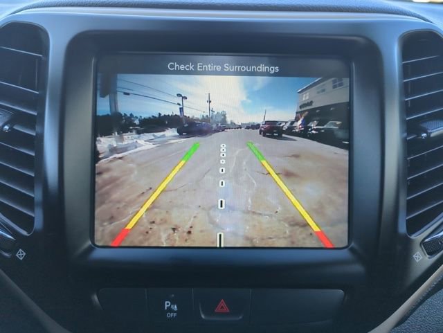 Used 2018 Jeep Cherokee Limited image 25