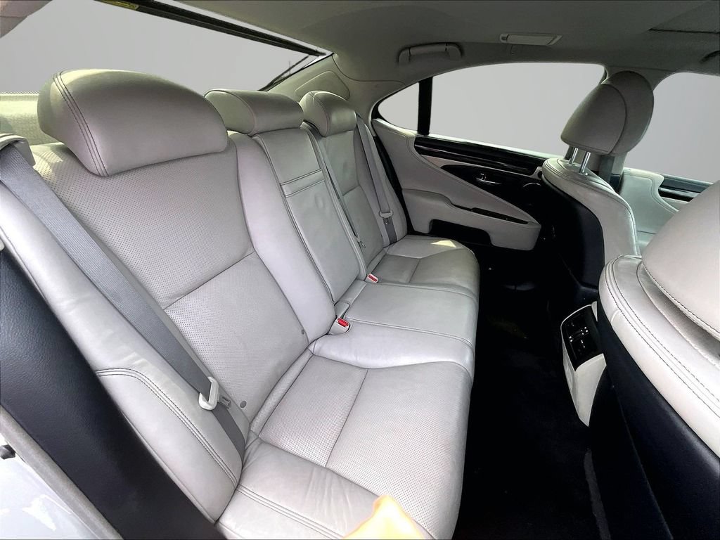 Used 2014 Lexus LS 460 AWD w/ Comfort Package image 27