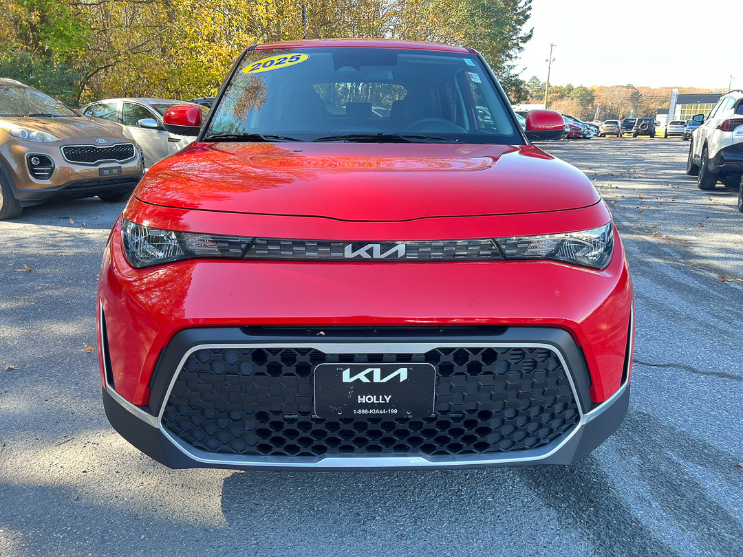 Used 2025 Kia Soul LX w/ LX Technology Package image 10