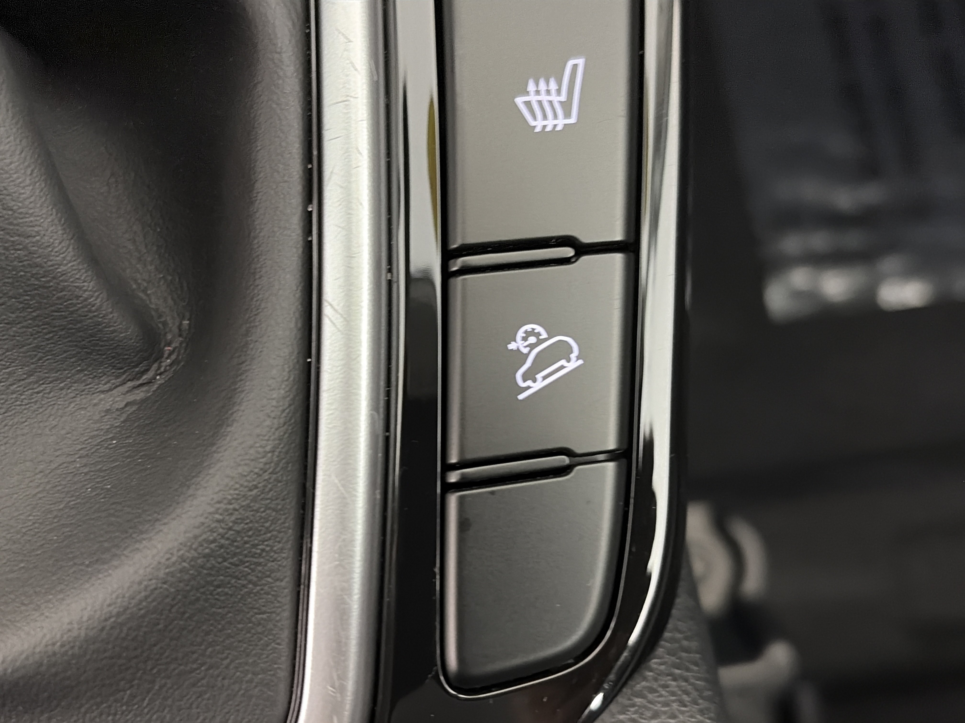 Certified 2025 Kia Seltos S AWD/4WD image 30