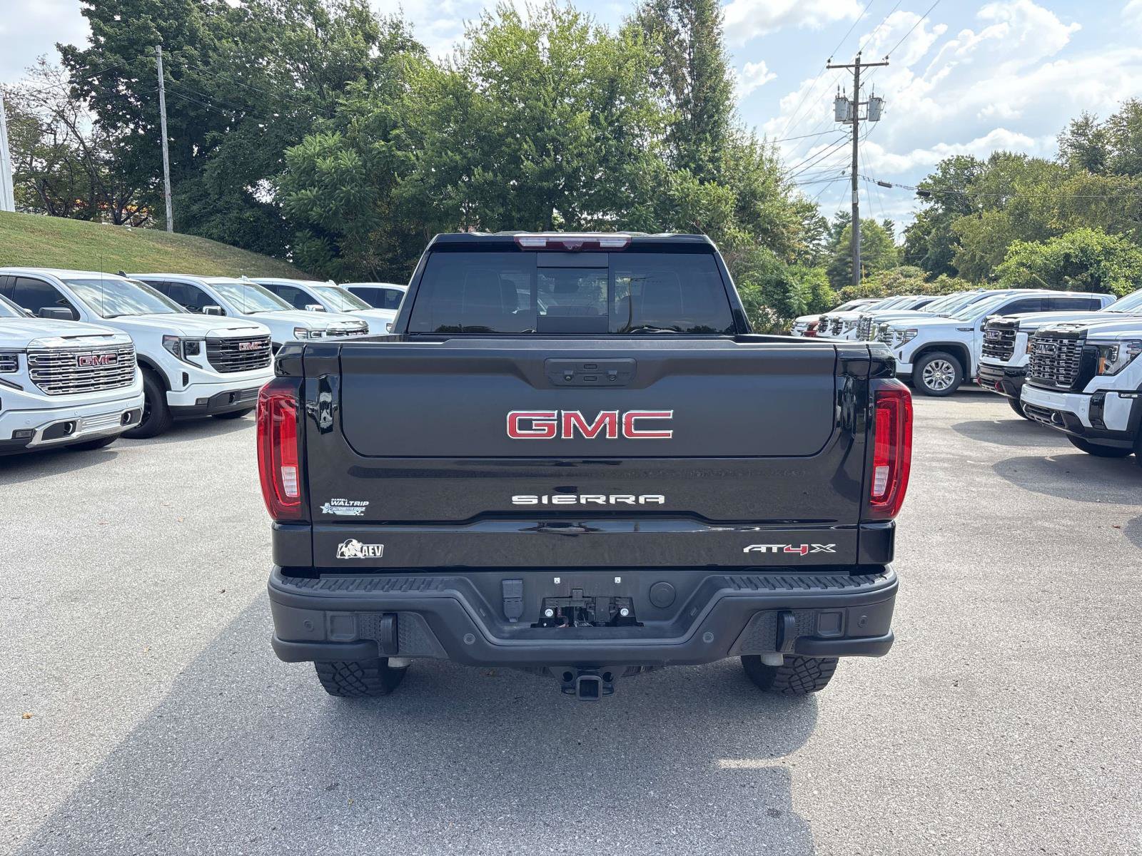 Used 2024 GMC Sierra 1500 AT4X w/ AT4X AEV Edition AWD/4WD image 7