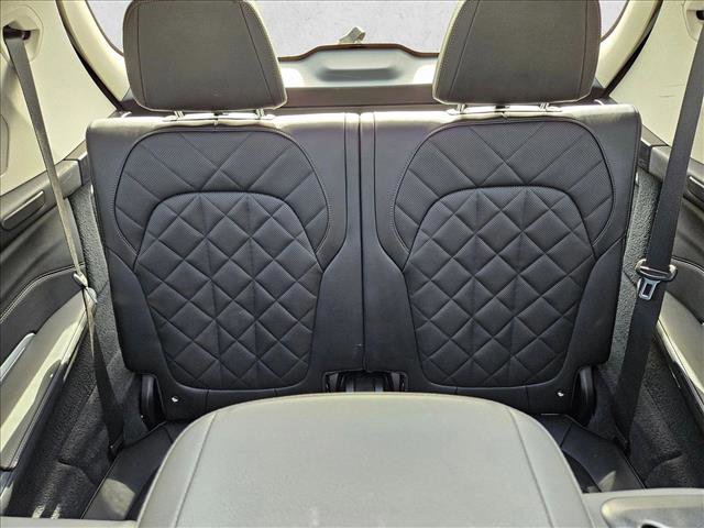 Used 2023 BMW X7 xDrive40i w/ Premium Package image 23