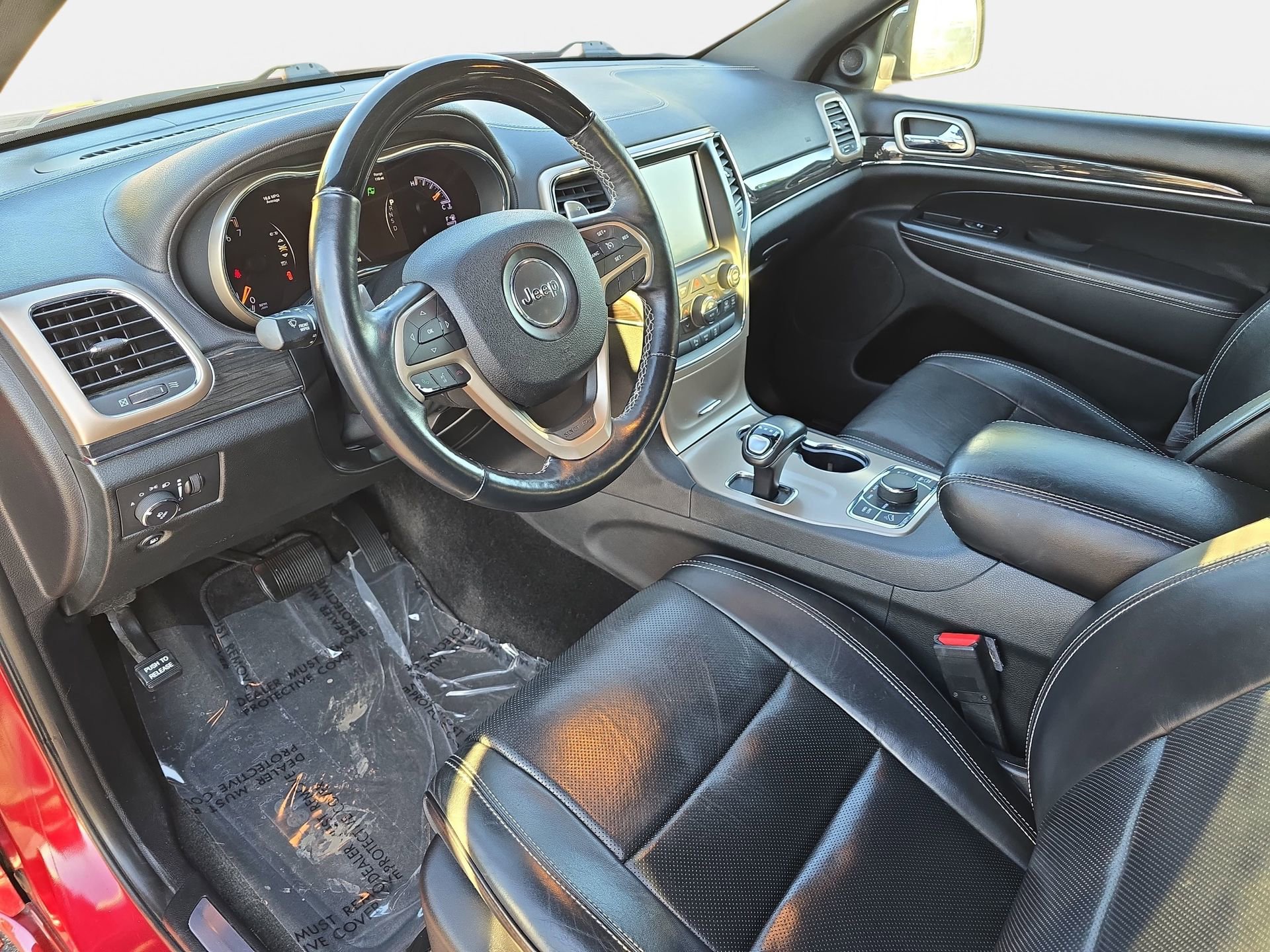 Used 2015 Jeep Grand Cherokee Overland AWD/4WD image 15