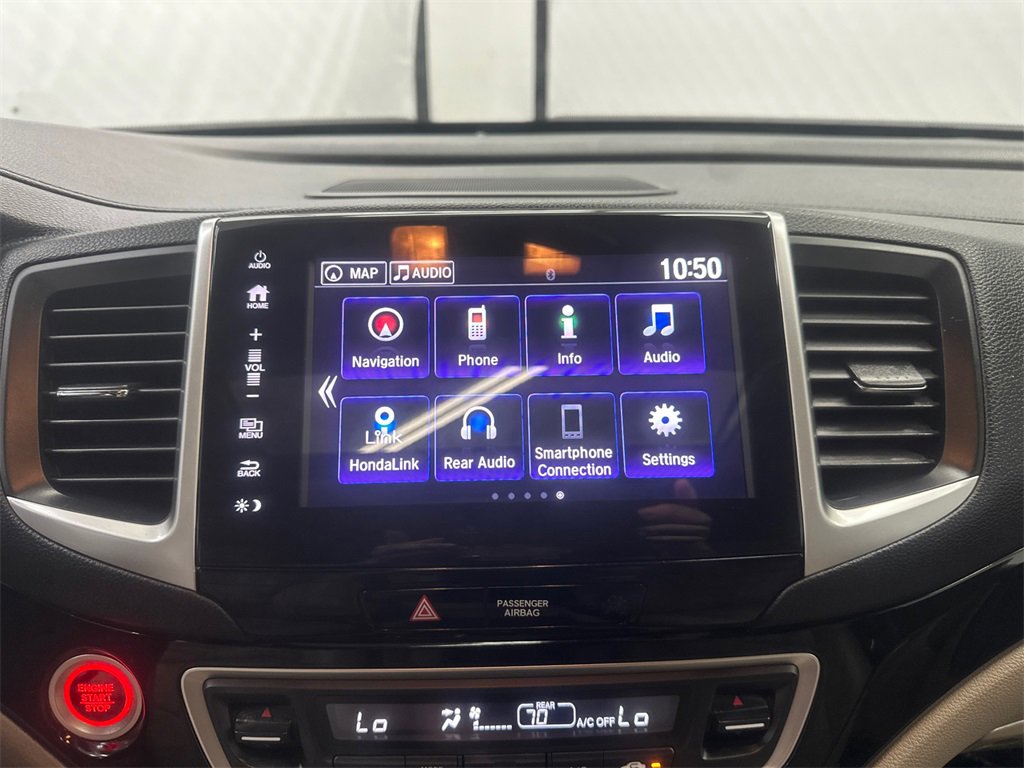 Used 2018 Honda Pilot Touring image 32