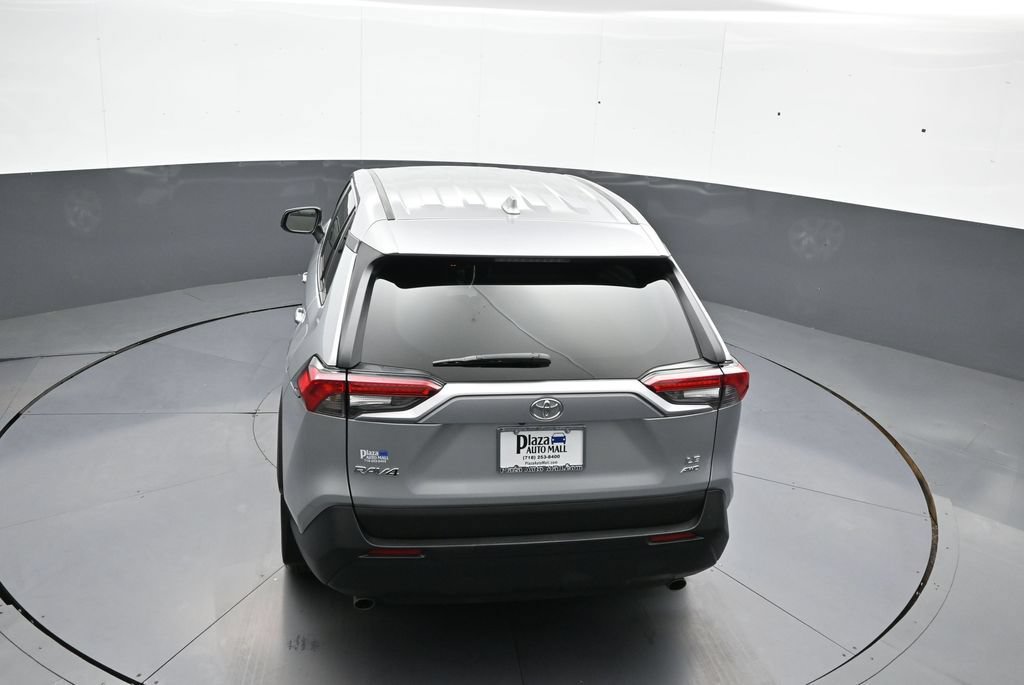 Certified 2024 Toyota RAV4 LE AWD/4WD image 38