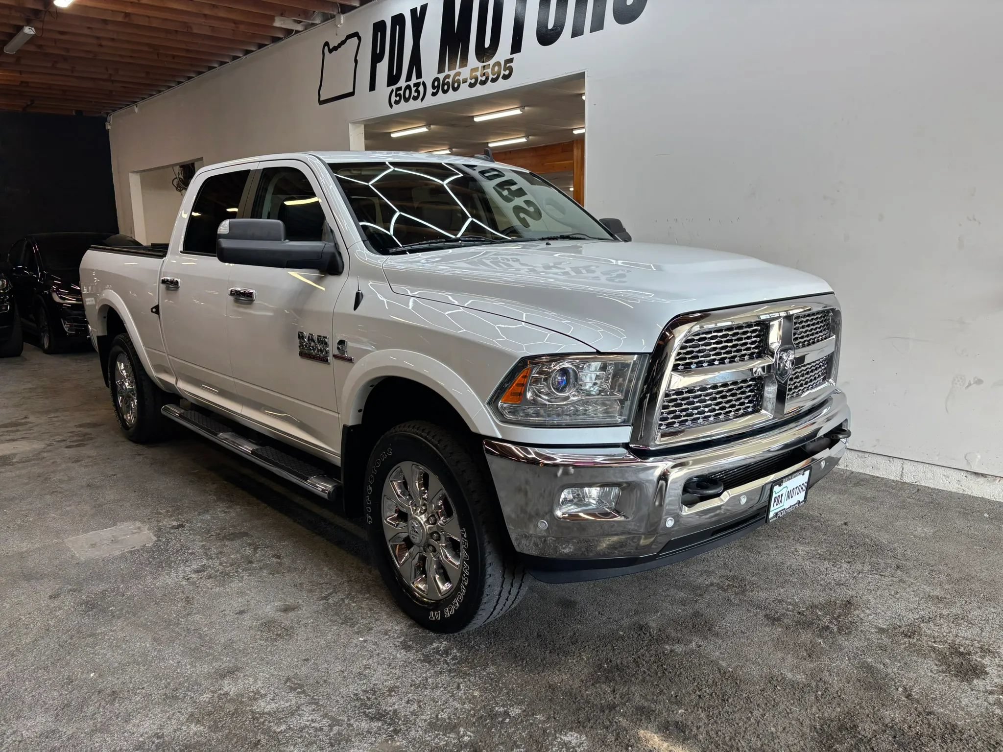 Used 2016 RAM 2500 Laramie w/ Protection Group AWD/4WD image 2