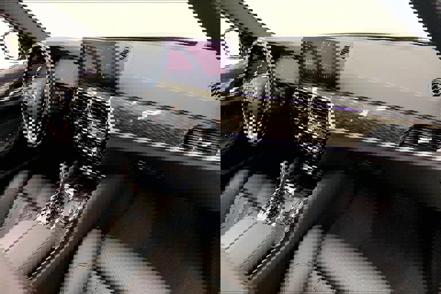 Used 2021 BMW 530e w/ Premium Package image 10