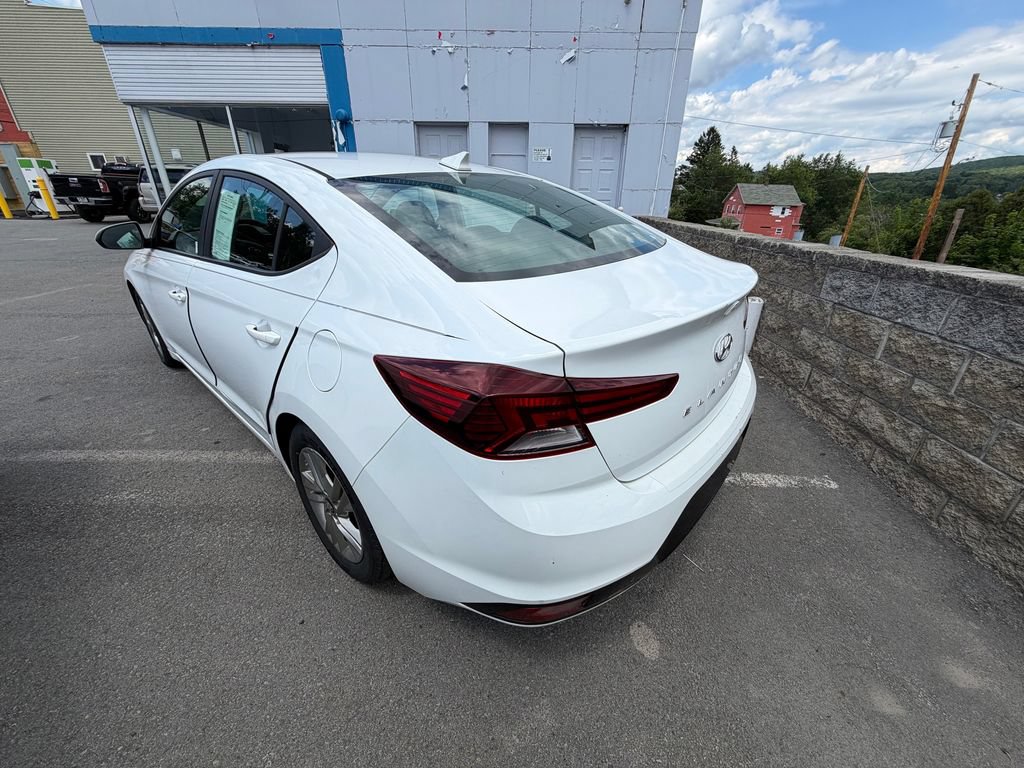 Used 2019 Hyundai Elantra SEL w/ Cargo Package FWD image 3