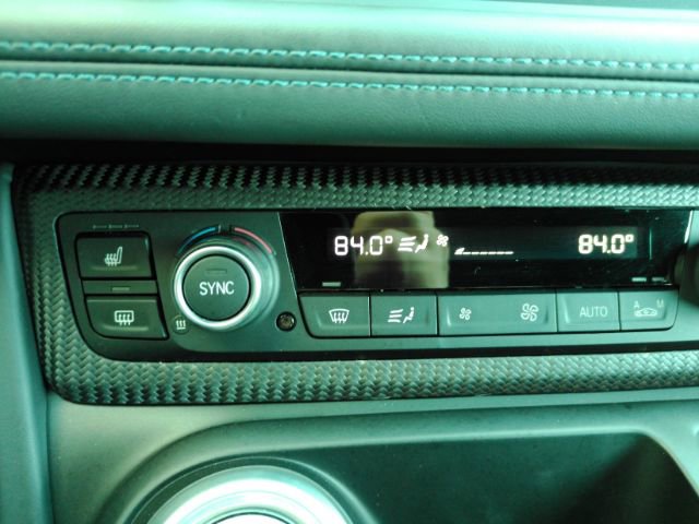 Used 2019 BMW i8 Roadster image 38