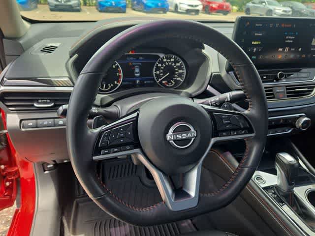 Used 2023 Nissan Altima 2.5 SR w/ SR Premium Package FWD image 23