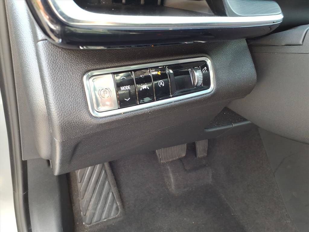 Used 2024 Buick Envision Preferred AWD/4WD image 26