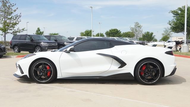 Used 2021 Chevrolet Corvette Stingray Convertible w/ Z51 Performance Package RWD image 6