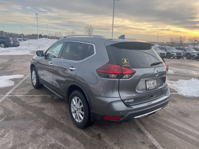 Used 2020 Nissan Rogue SV image 12