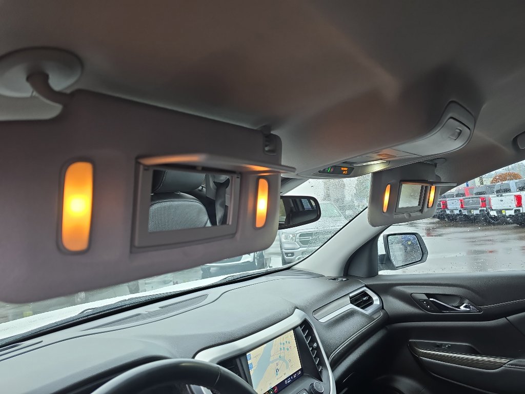 Used 2023 GMC Acadia SLT image 14