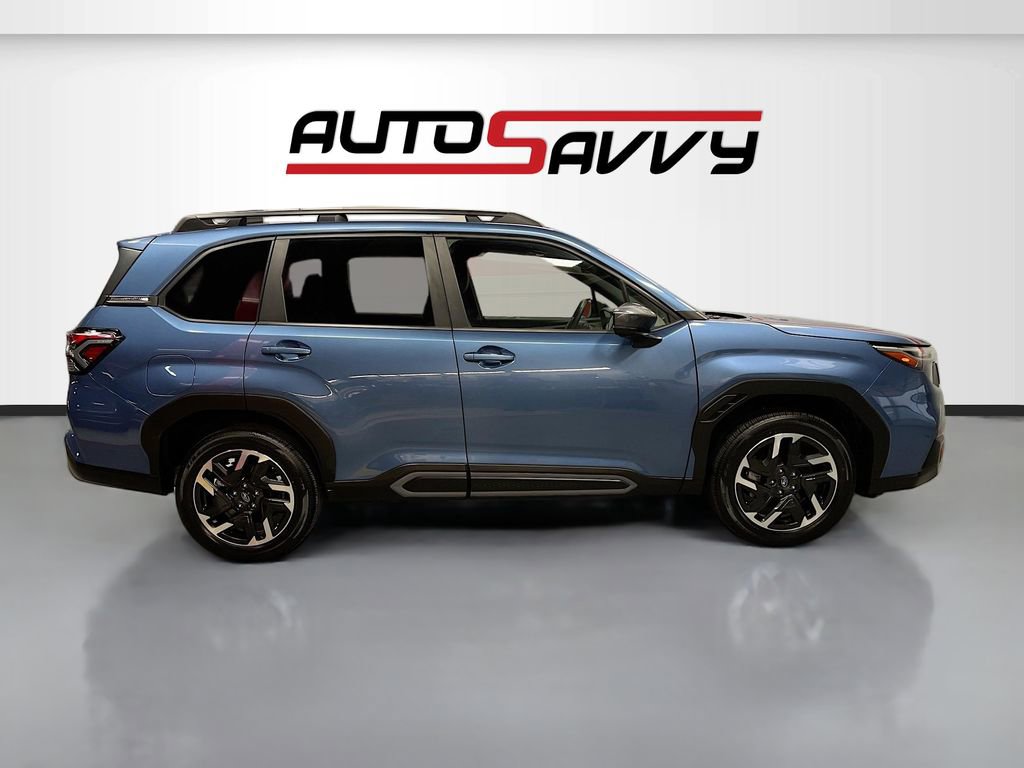 Used 2025 Subaru Forester Limited AWD/4WD image 8