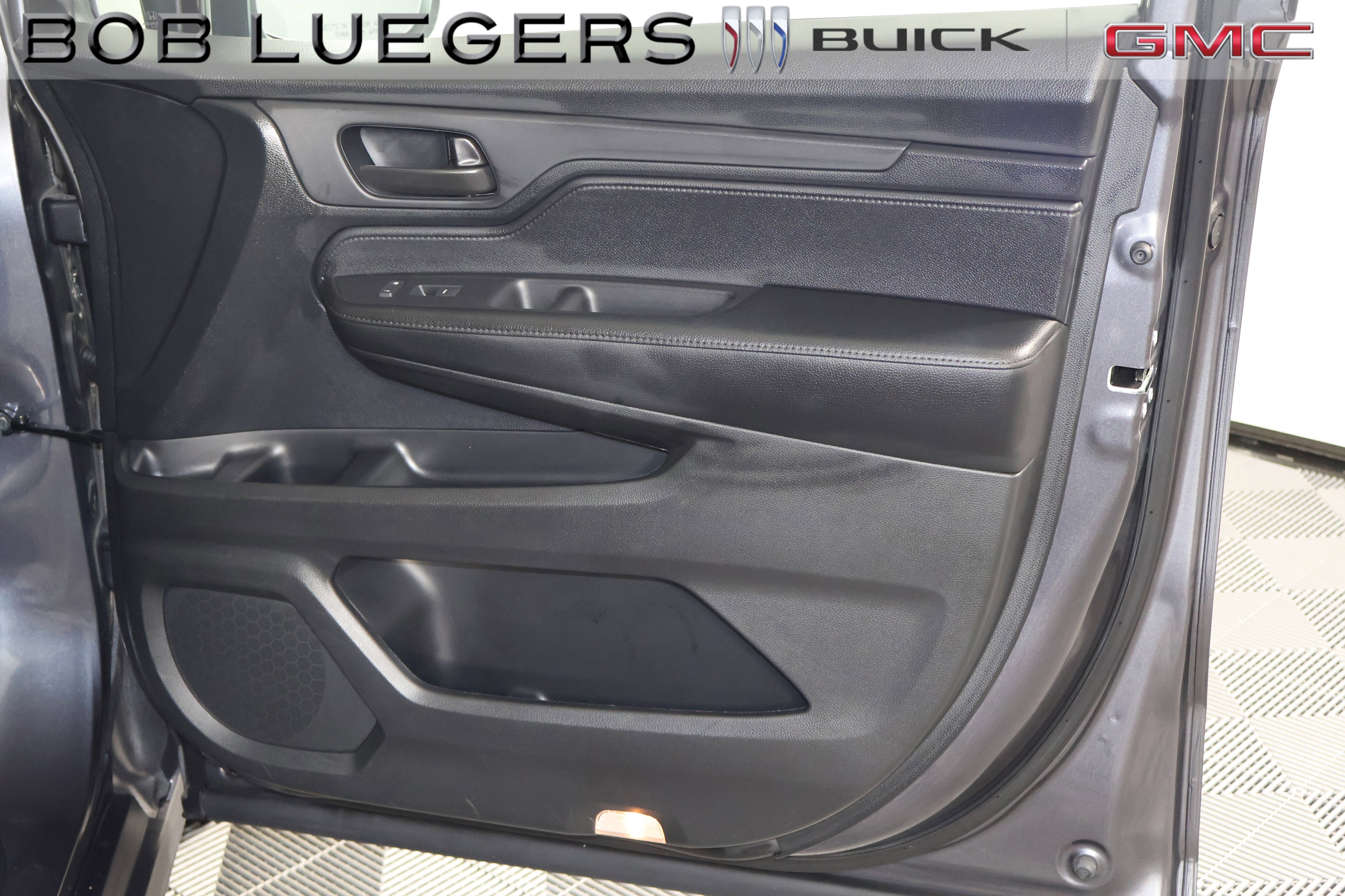 Used 2023 Honda Odyssey EX-L image 19