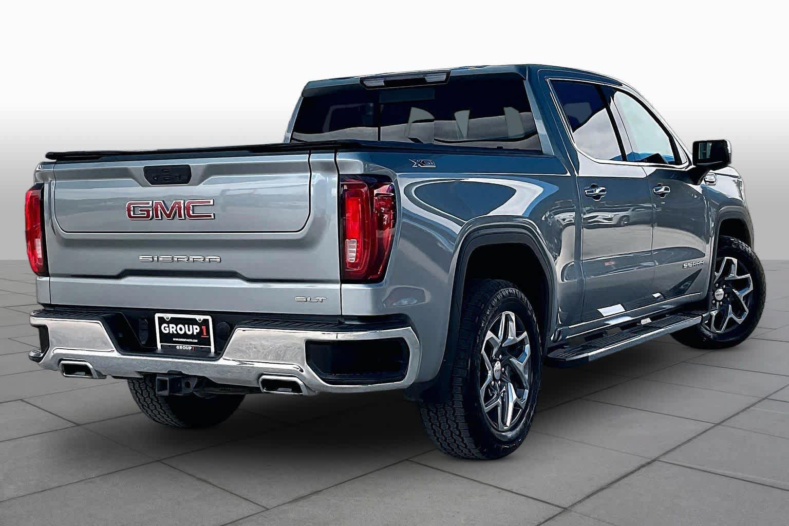 Used 2023 GMC Sierra 1500 SLT w/ SLT Premium Package AWD/4WD image 13