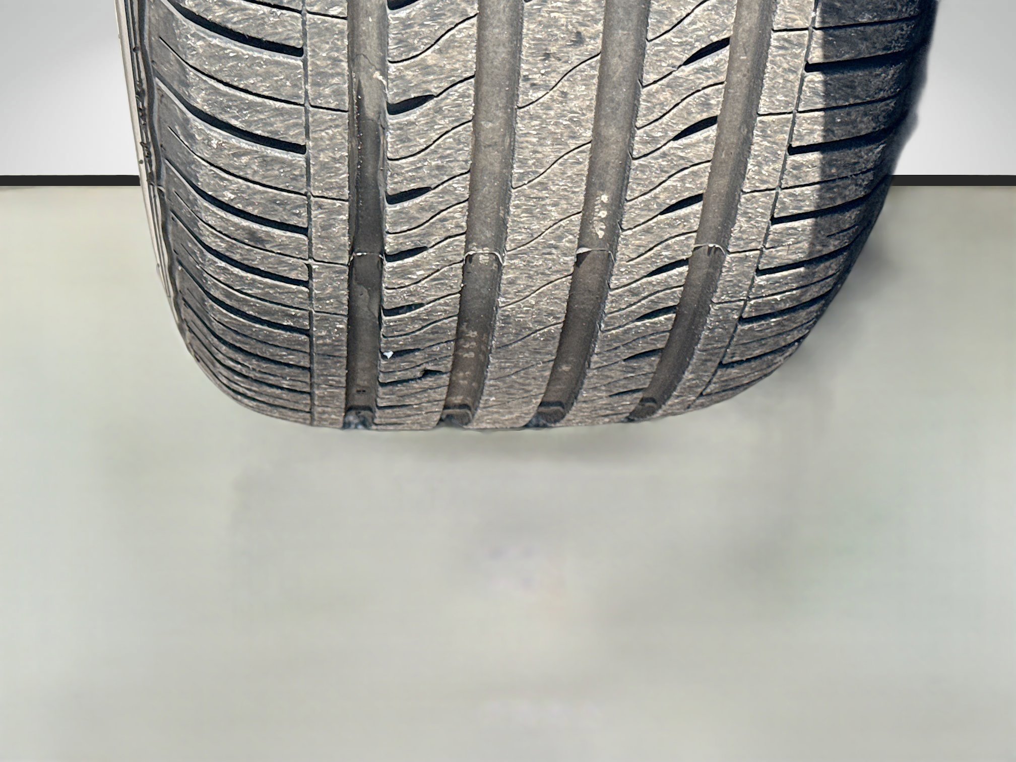 Used 2024 Chrysler Pacifica Limited FWD image 43