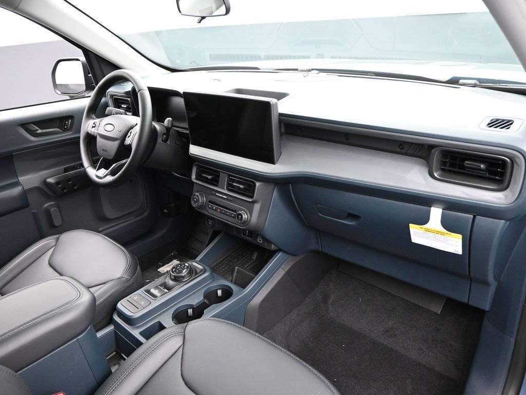New 2025 Ford Maverick Lariat w/ Black Appearance Package image 35