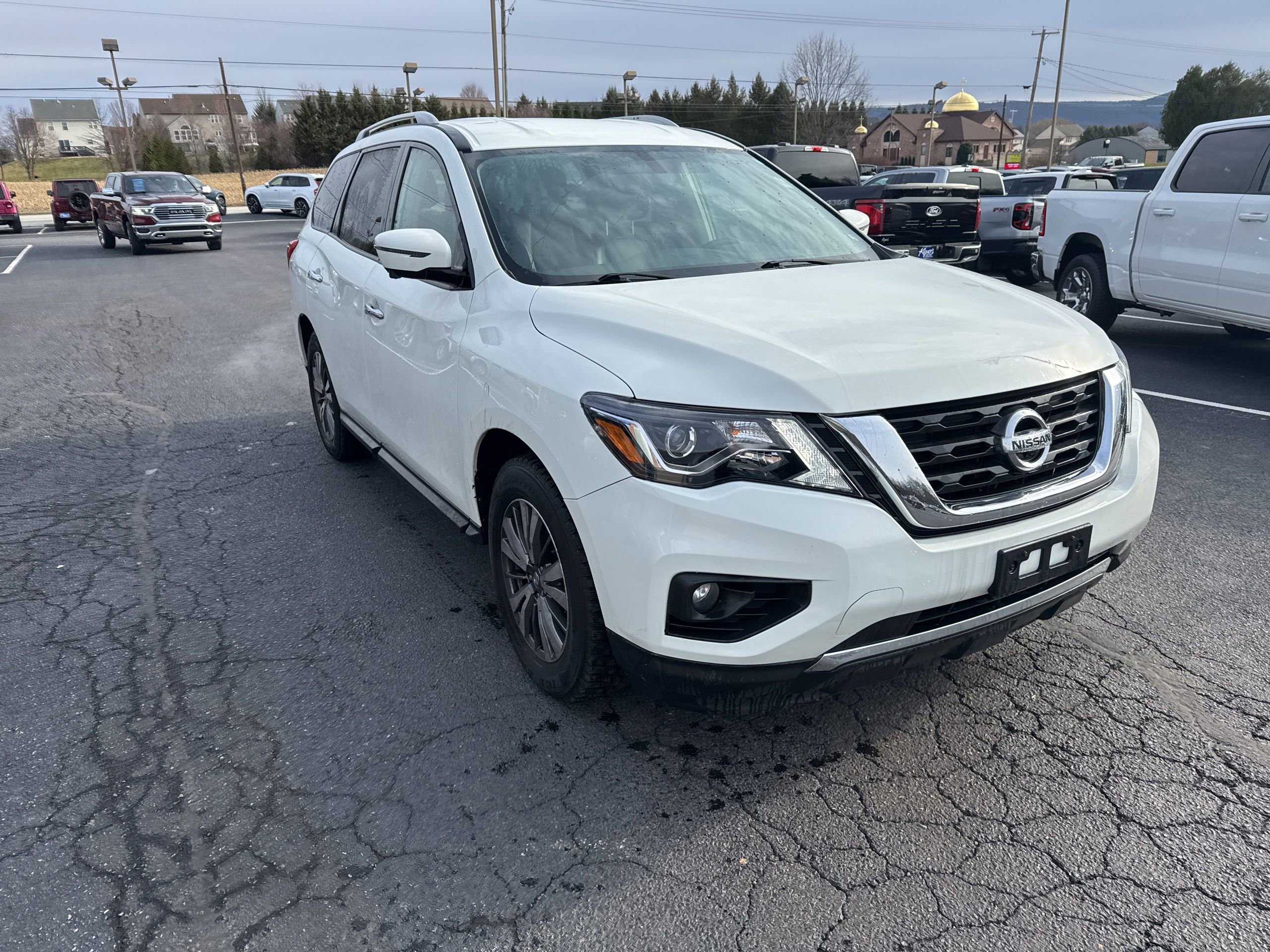 Used 2019 Nissan Pathfinder SL image 8