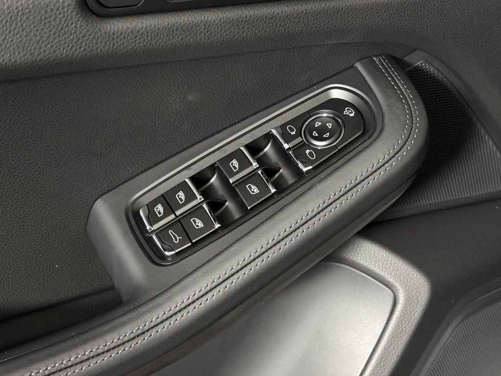 New 2026 Porsche Macan S AWD/4WD image 15