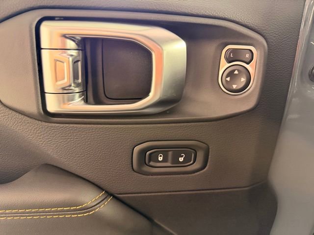 New 2026 Jeep Wrangler Unlimited Sahara AWD/4WD image 16