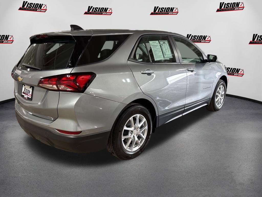 Used 2024 Chevrolet Equinox LS FWD image 6