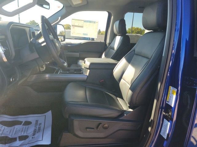 New 2026 Ford F250 Lariat w/ Black Appearance Package image 22