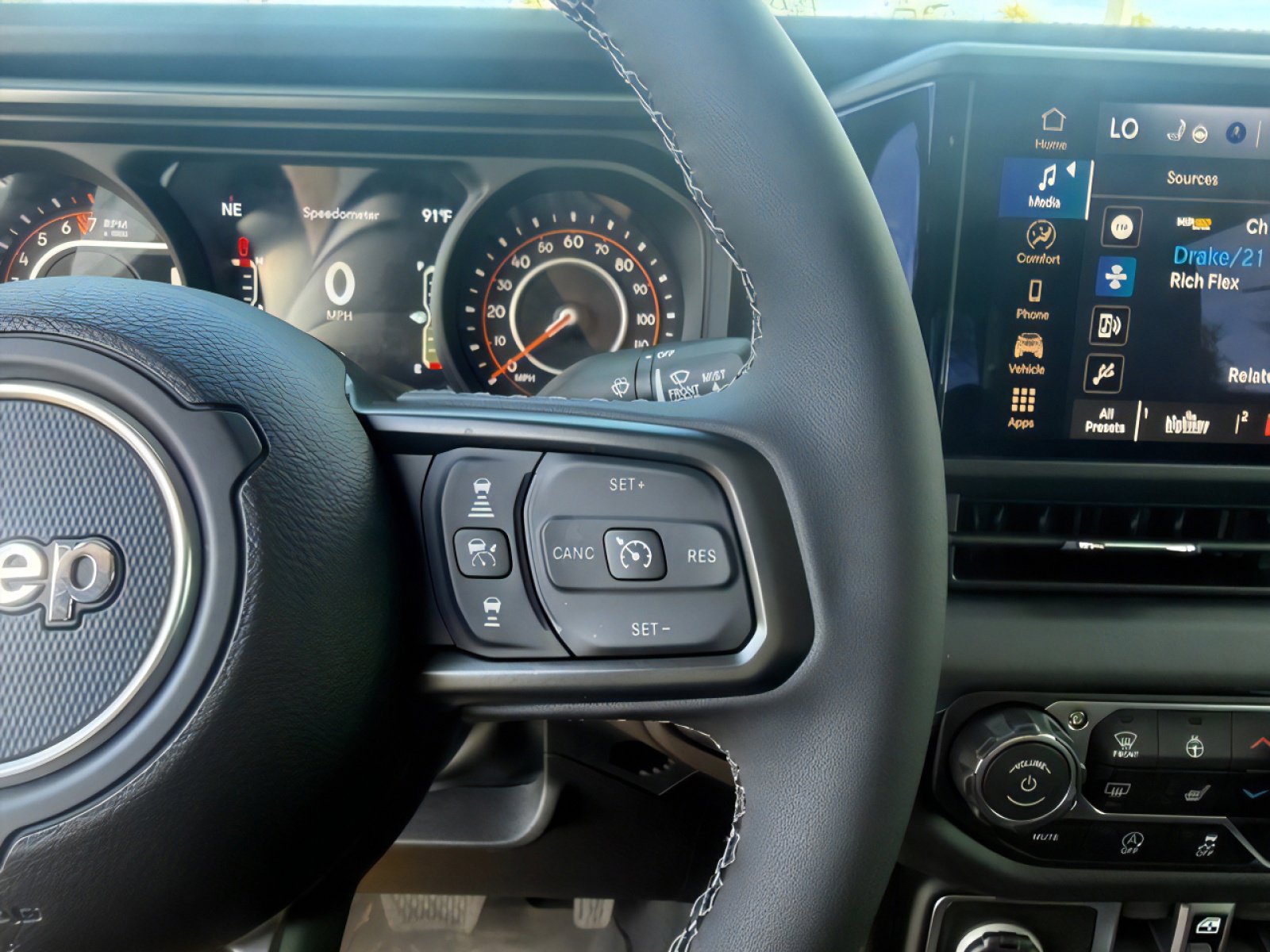 New 2026 Jeep Gladiator Mojave image 29