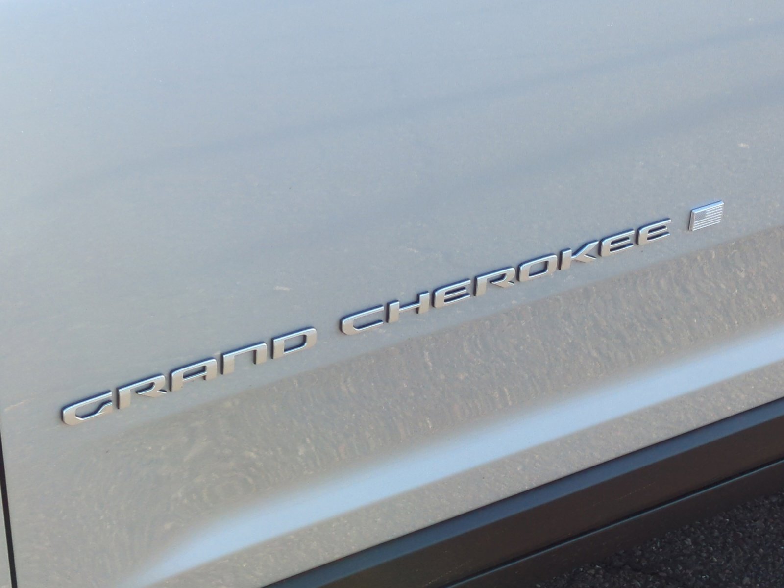 New 2025 Jeep Grand Cherokee Laredo w/ Luxury Tech Group I image 24