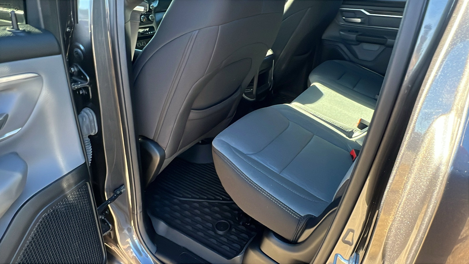 Used 2023 RAM 1500 Big Horn image 24