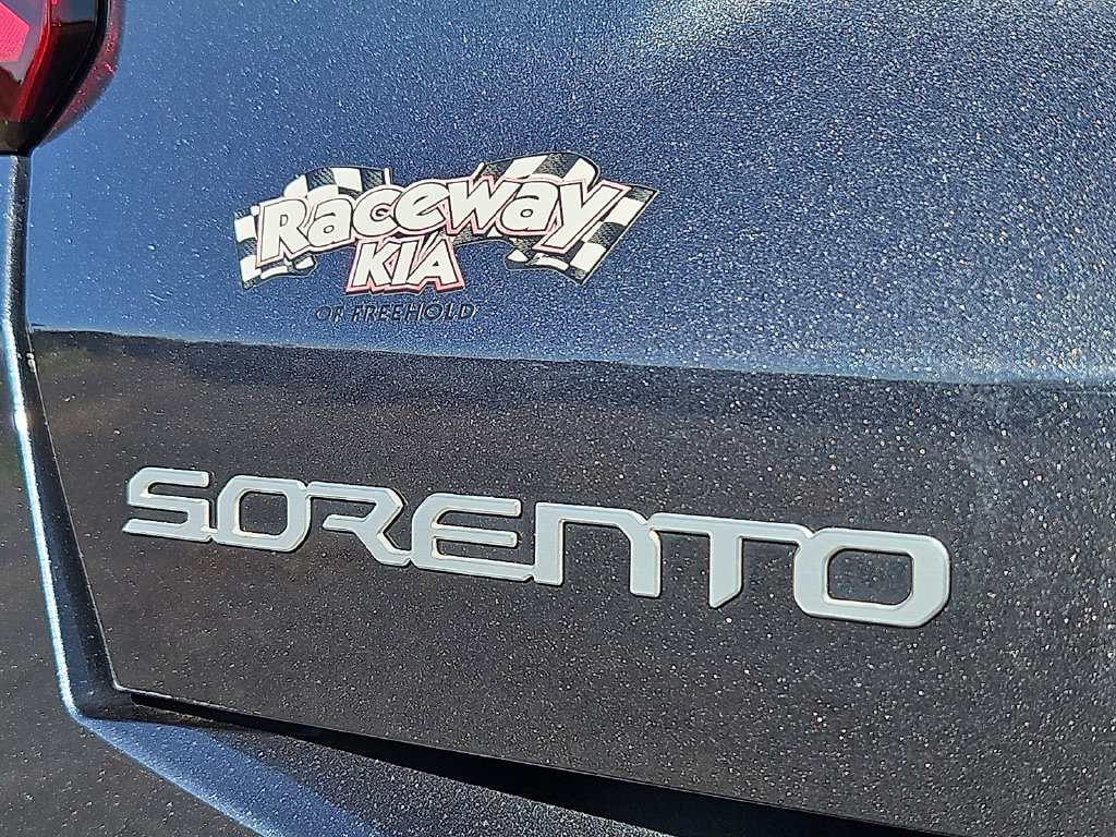 Certified 2024 Kia Sorento S FWD image 35