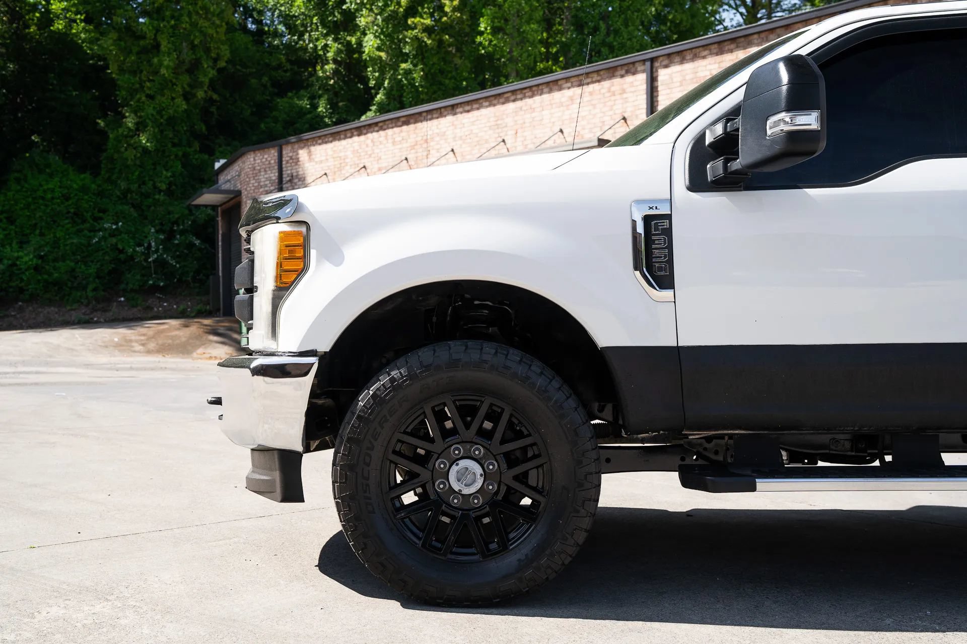 Used 2017 Ford F350 XL w/ Power Equipment Group AWD/4WD image 4