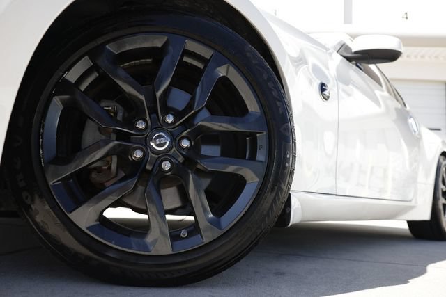 Used 2016 Nissan 370Z Coupe RWD image 48