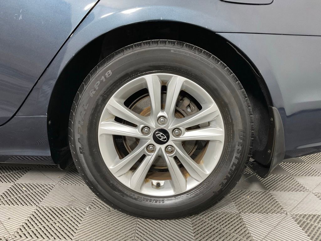 Used 2011 Hyundai Sonata GLS FWD image 10