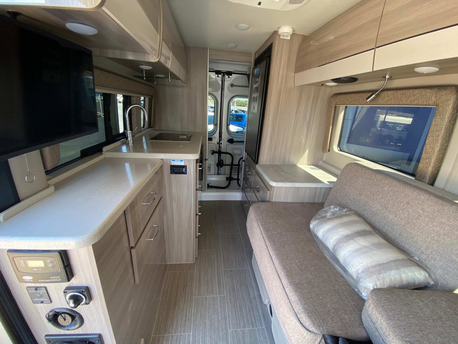 Used 2019 RAM ProMaster 3500 w/ Premium Appearance Group image 12