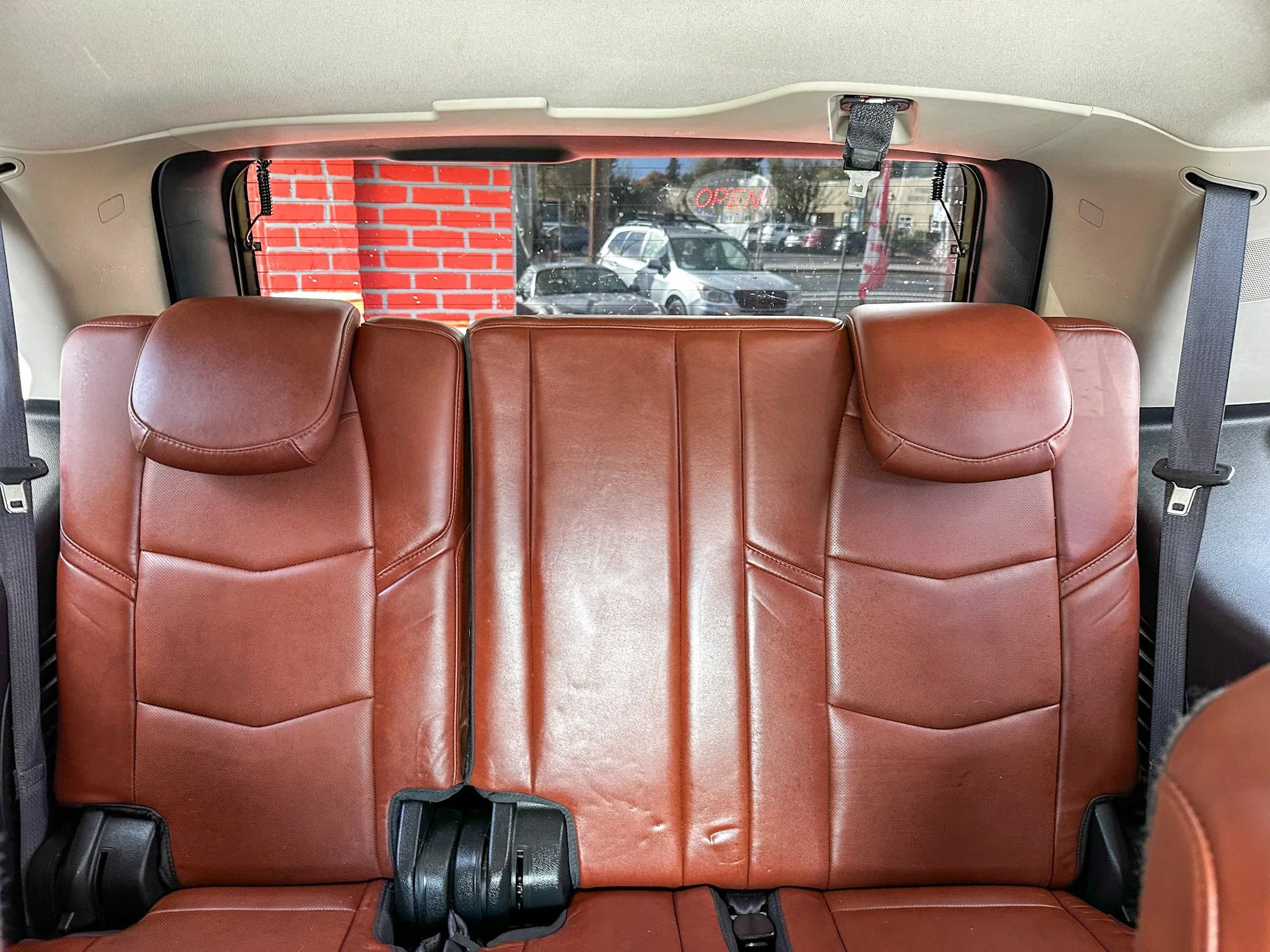Used 2016 Cadillac Escalade Premium AWD/4WD image 34