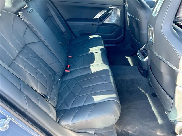 Certified 2024 BMW i7 xDrive60 image 15