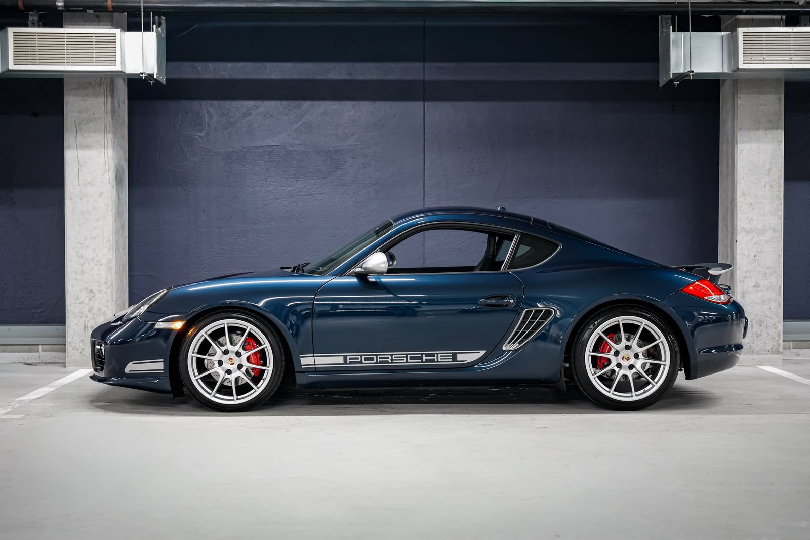 Used 2012 Porsche Cayman R RWD image 7