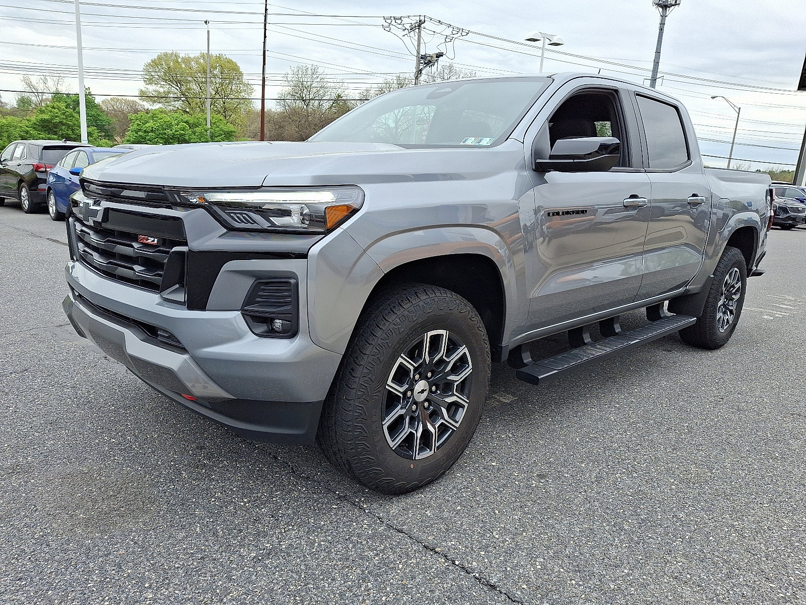 Certified 2024 Chevrolet Colorado Z71 w/ Z71 Convenience Package 2 AWD/4WD image 3