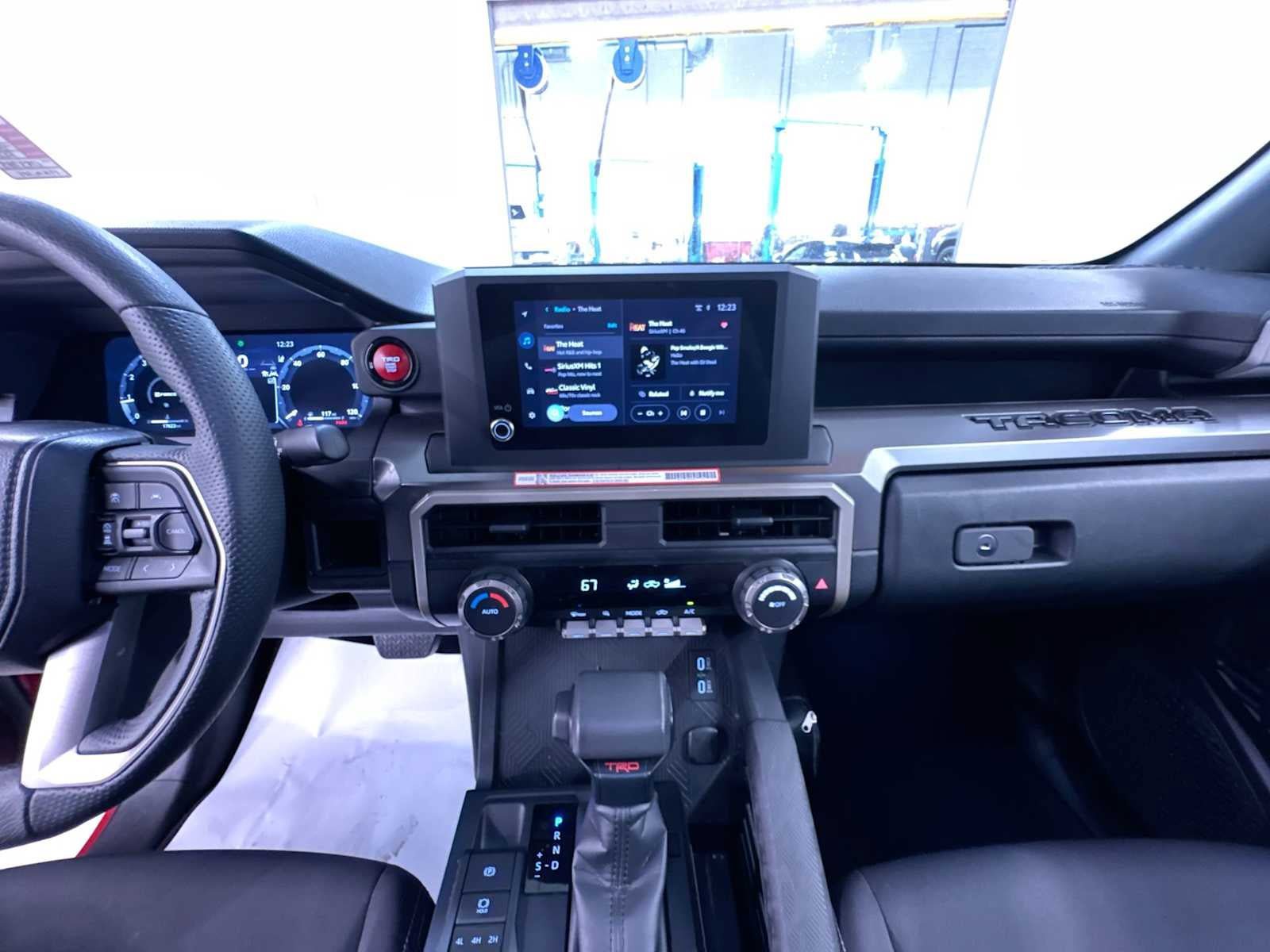 Used 2025 Toyota Tacoma TRD Off-Road AWD/4WD image 23