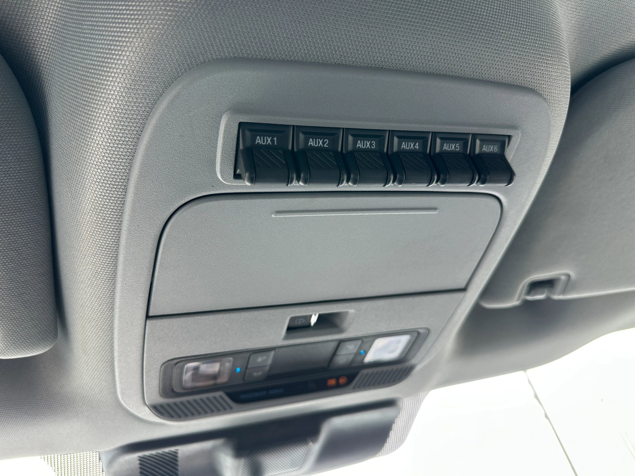 Used 2024 Ford F550 4x4 SuperCab Super Duty image 29