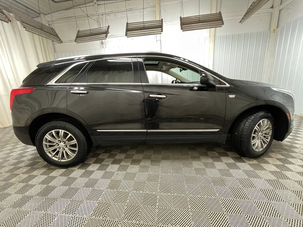 Used 2018 Cadillac XT5 Luxury w/ Driver Awareness Package AWD/4WD image 8