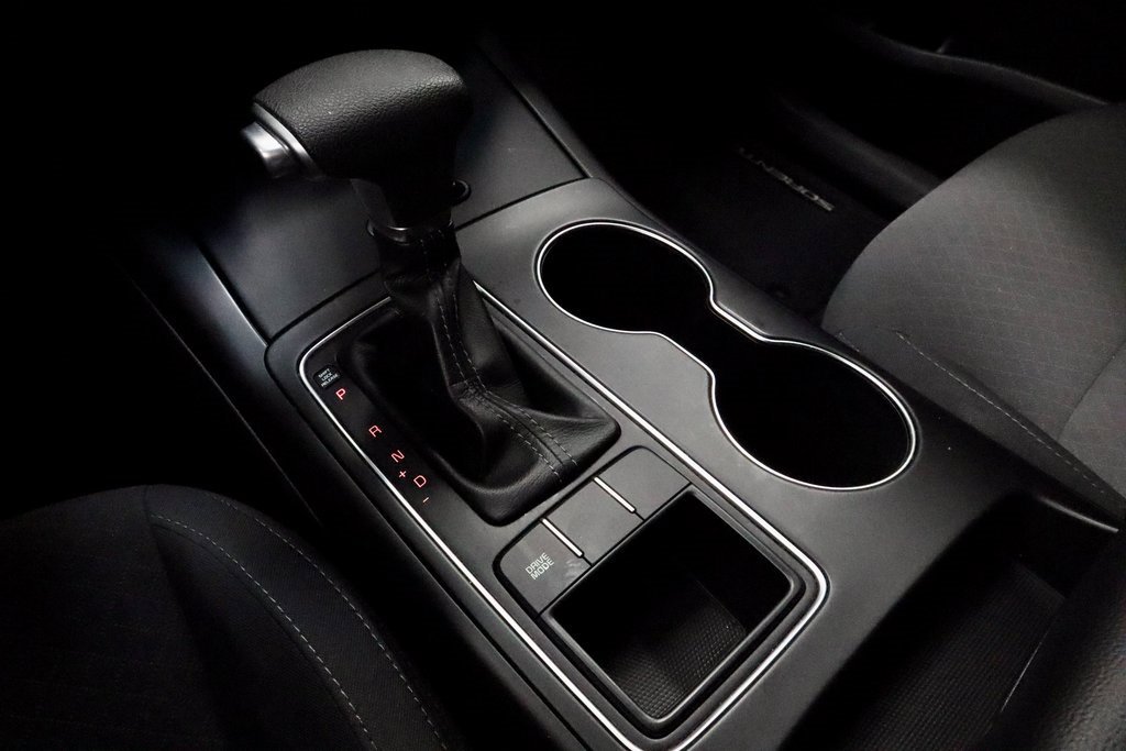 Used 2019 Kia Sorento LX image 31