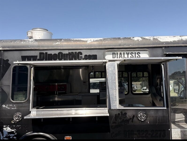 Used 2009 Ford E-450 and Econoline 450 RWD image 4